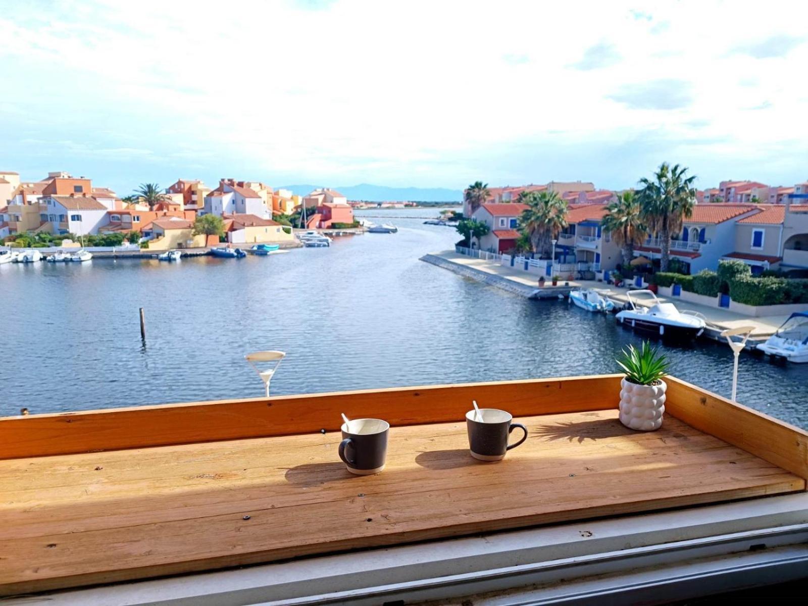 Charmant Appartement Sur La Marina Le Barcarès Екстериор снимка